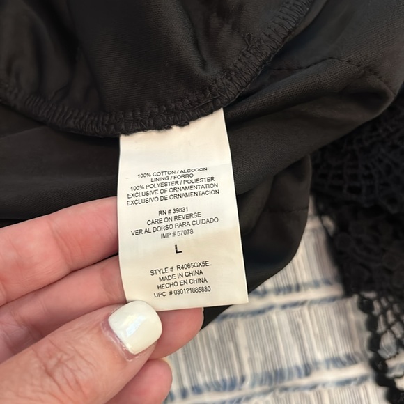 Rewind Black Lace/Crochet Shorts NWOT. Size Large - Picture 8 of 9